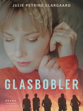 Glasbobler af Julie Petrine Glargaard